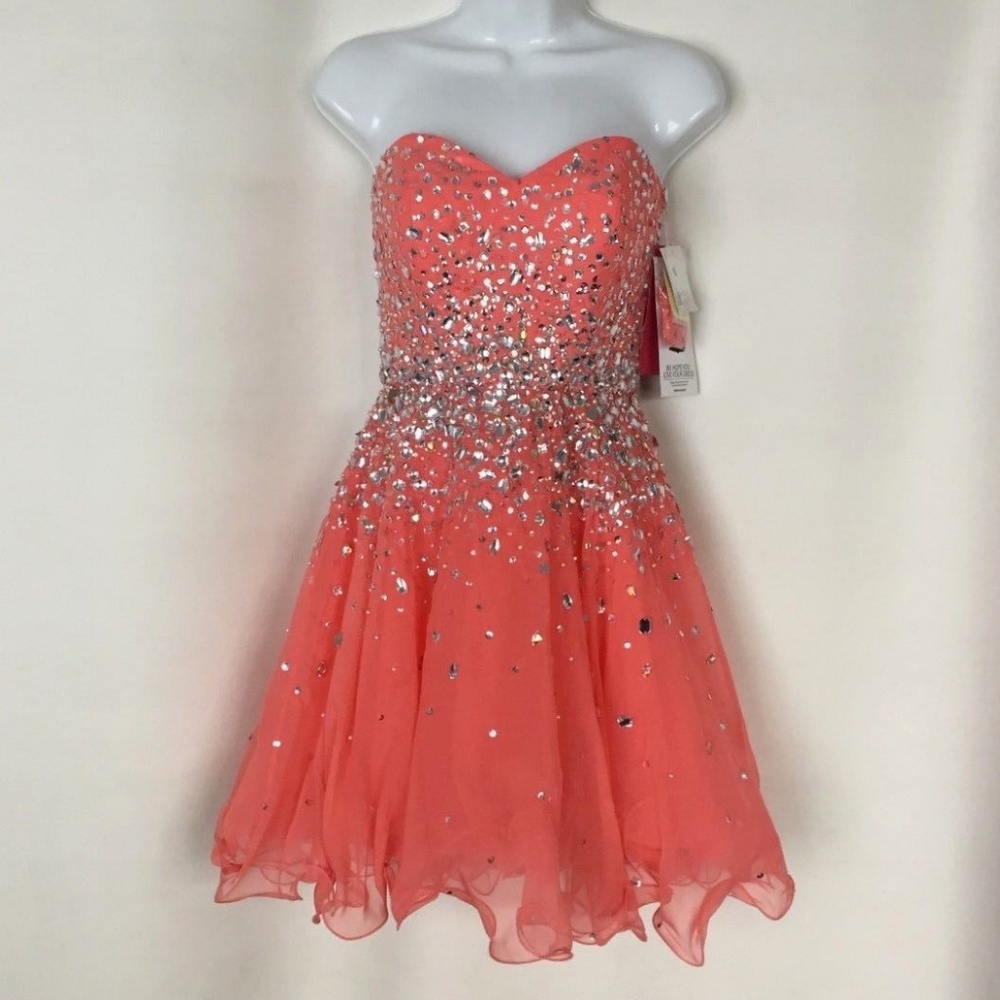 Mori Lee Girl Mini Prom Dress 9252, Coral, Size 2